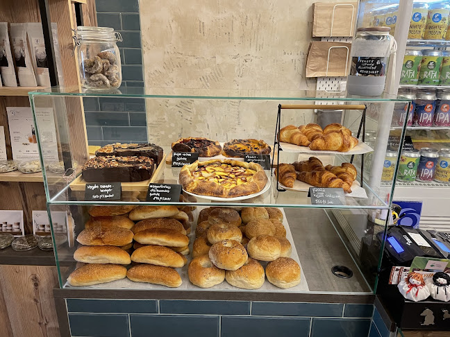 Modam Specialty Coffee & Store