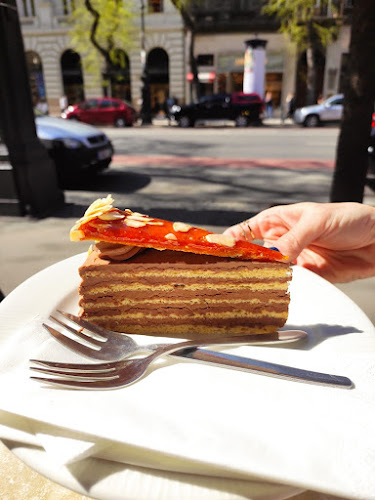 Comentarii opinii despre Művész Kávéház