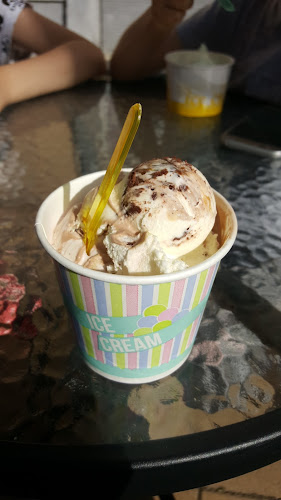 Opinii despre Auróra Fagyizó în Kazincbarcika - Vendéglátás