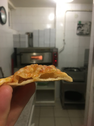 Opinii despre Hotel Pellikán Gösser Söröző,Pizzéria în Szabadszállás - Vendéglátás