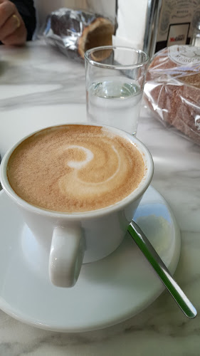 Comentarii opinii despre Molnár's kürtőskalács