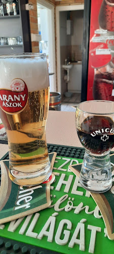 Randi Country presszó