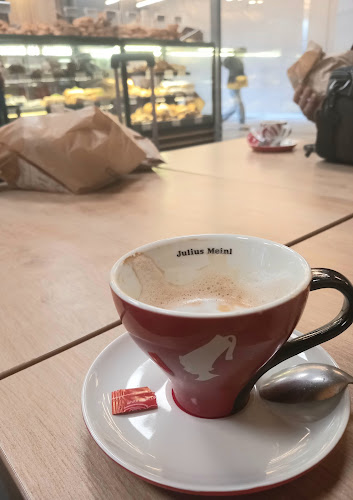 Lipóti pékség - Etele tér (metró aluljáró) - Budapest