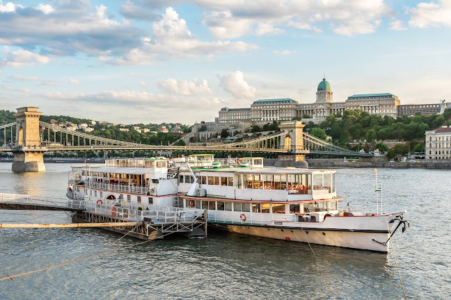 Vén Hajó Étterem - Stadt Wien Rendezvényhajó - Vendéglátás