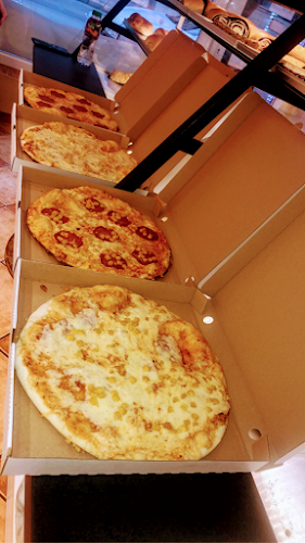 Comentarii opinii despre Maci Pékség