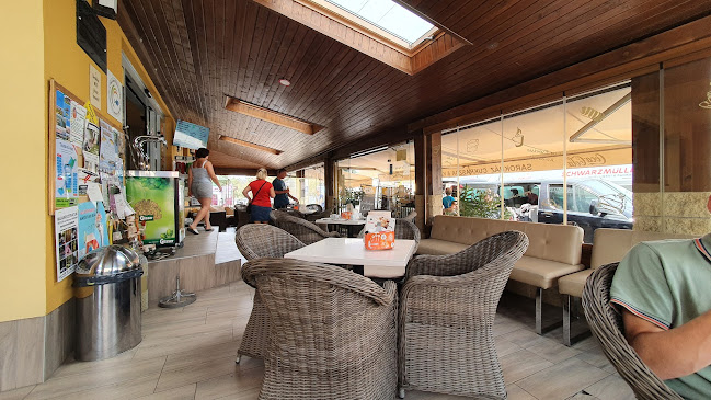 Opinii despre Sarokház Cukrászda în Poroszló - Vendéglátás