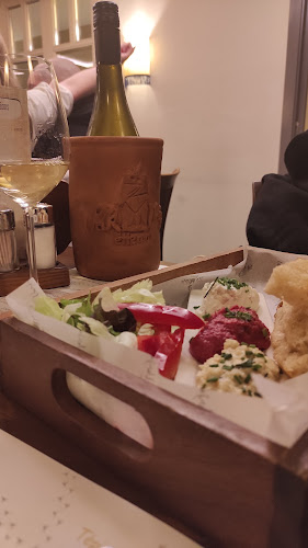 Comentarii opinii despre VakVarjú Étterem Pest