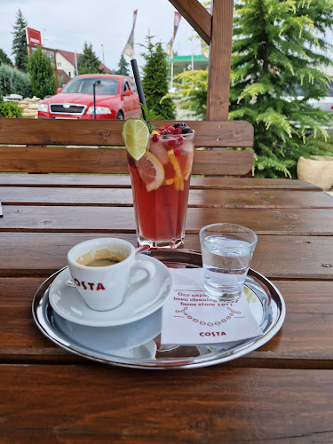 Opinii despre Lévai Garden - Caffe& Eis, Faházak, udvari kellékek în Lenti - Vendéglátás