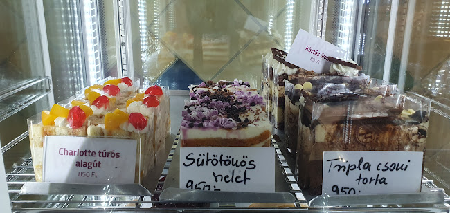 Opinii despre Hollósy Cukrászat Pasarét în Budapest - Vendéglátás