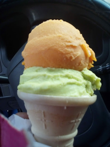 Opinii despre Zagyva Cukrászda în Szolnok - Vendéglátás