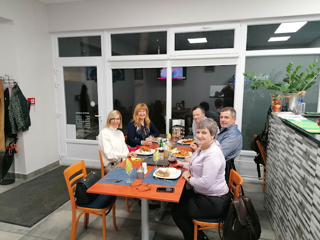 Bacsaszelet Ételbár és Étterem - Vendéglátás