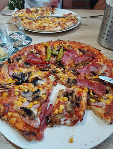 Akinho Pizzéria