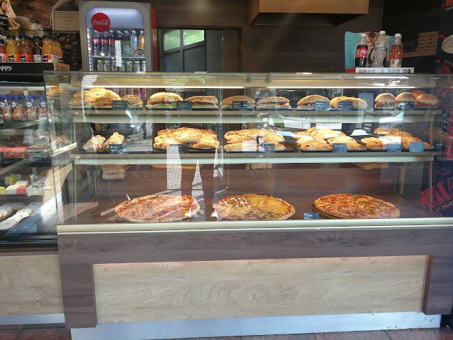 M&A Pekseg es Pizzeria - Vendéglátás