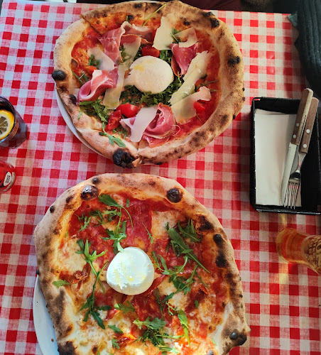 Opinii despre Il Mulino Italian Bistro pizzeria în Budapest - Vendéglátás