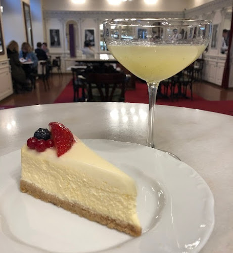 Hauer cukrászda és kávéház