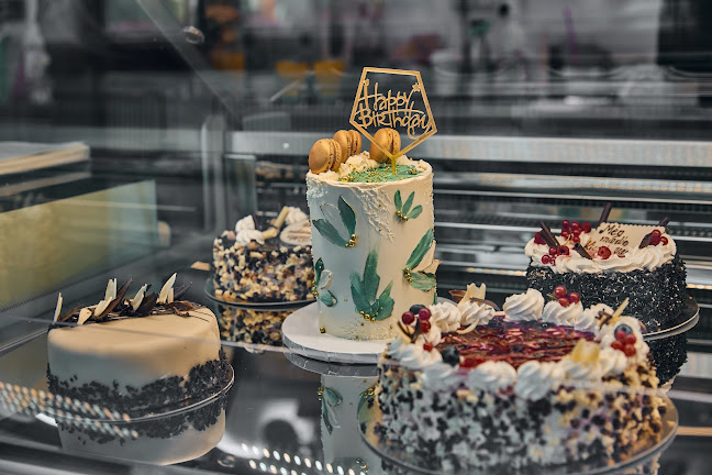 Cziniel Cukrászda és Találkozóhely - Budapest