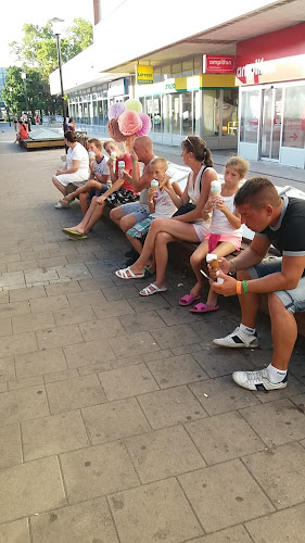 Tatabánya, Fő tér 18, 2800