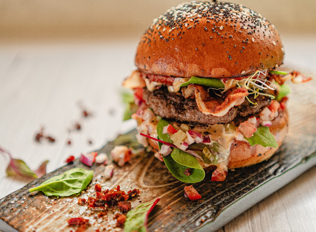 Eger Almár telep 24313/4 hrsz, 3300