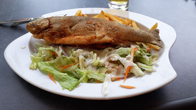 Opinii despre Nádas Büfé în Balatonfüred - Vendéglátás