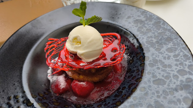 Cziniel Cukrászda és Találkozóhely - Budapest