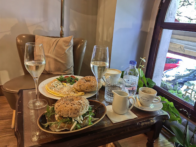 Opinii despre KAHWA Budapest în Budapest - Vendéglátás