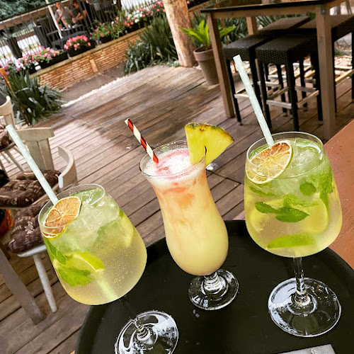 Opinii despre Terasz Café & Coctail în Szigethalom - Vendéglátás