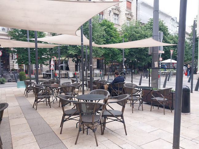 Starbucks Egyetem tér - Vendéglátás