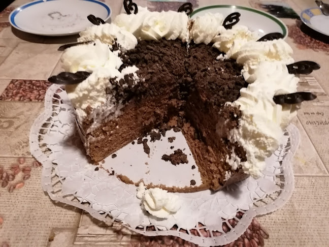 Pingvin Cukrászda - Vendéglátás