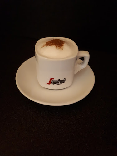 Cserepes kávézó, cukrászda - Vendéglátás