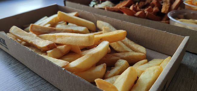 Esztergom, Lőrinc u. 4, 2500