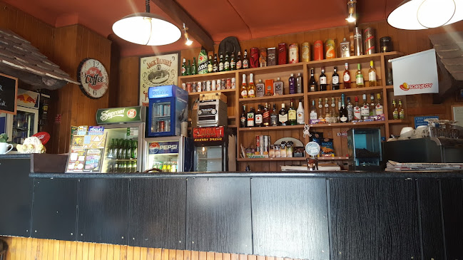 Opinii despre Trapéz Presszó în Kecskemét - Vendéglátás