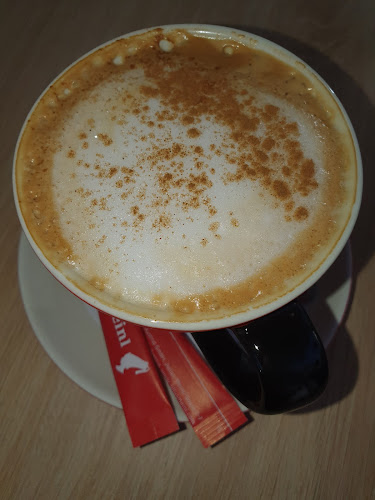 Lipóti Pékség Szekszárd - Vendéglátás