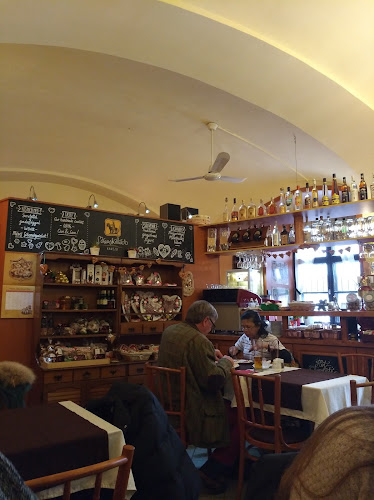 Comentarii opinii despre Mézeskalács Kávézó