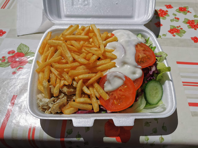 Macsek Büfé és Pizzéria - Vendéglátás