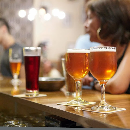 Comentarii opinii despre Művész Presszó