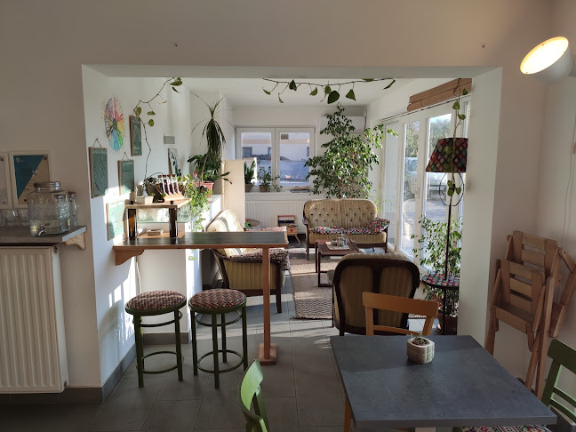 Comentarii opinii despre Helyben kávézó