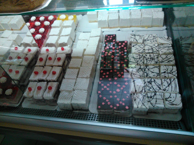 Chef & Cake (Édenkert cukrászda)