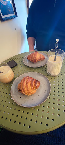 Comentarii opinii despre Tóth Bakery & Specialty Coffee