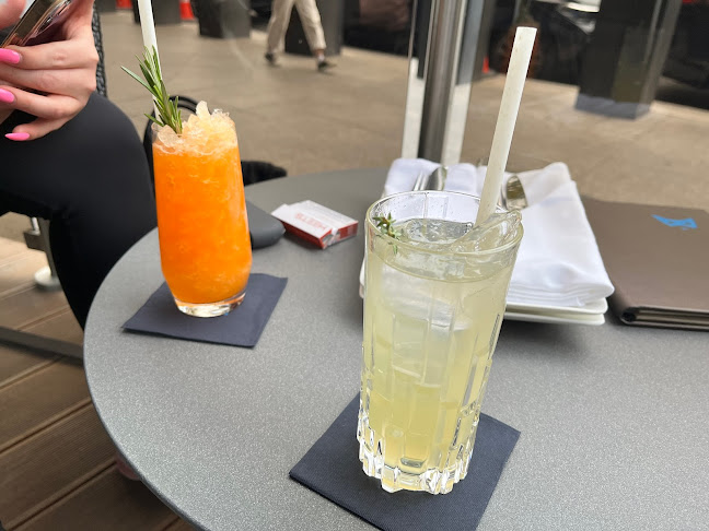 Comentarii opinii despre Blue Fox The Bar