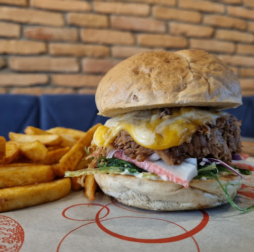 Opinii despre Jolly Roger's în Kalocsa - Vendéglátás