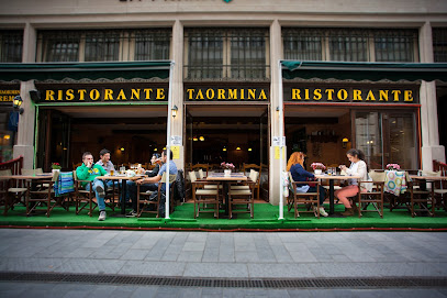 La porta di Taormina