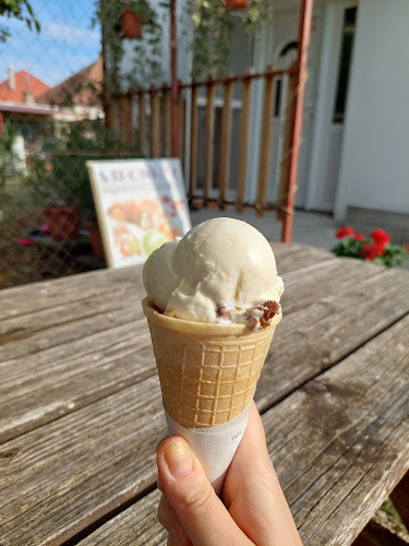 Dunaszeg, Arany János u. 9, 9174