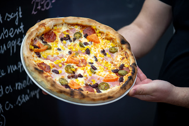 Lakoma Pizza & Street food - Vendéglátás