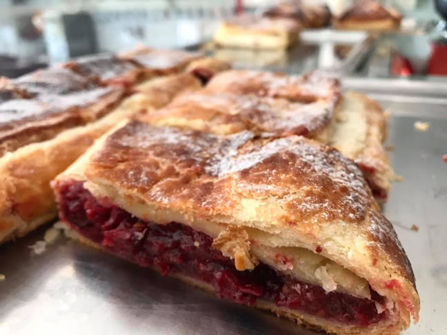 Comentarii opinii despre HENCZ Cukrászda