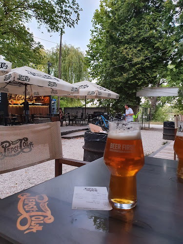 Kupak és Dugó - Vendéglátás