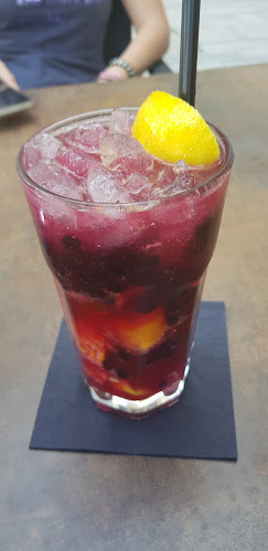 Opinii despre Elixir Lounge în Győr - Vendéglátás