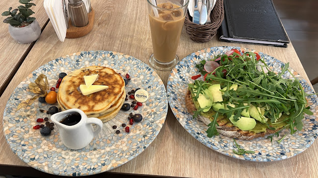 Cafe Brunch Budapest - Opera - Budapest