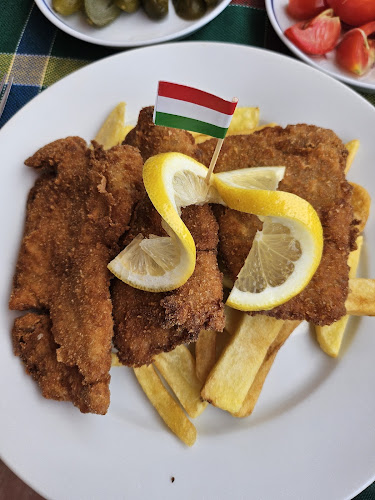 Opinii despre Muskátli Vendéglő în Balatonfenyves - Vendéglátás