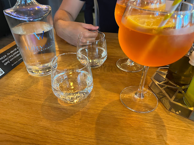 Opinii despre La Piccola Napoli pizzéria în Budapest - Vendéglátás