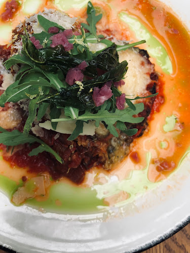 Budapest, Október 6. u. 8, 1051